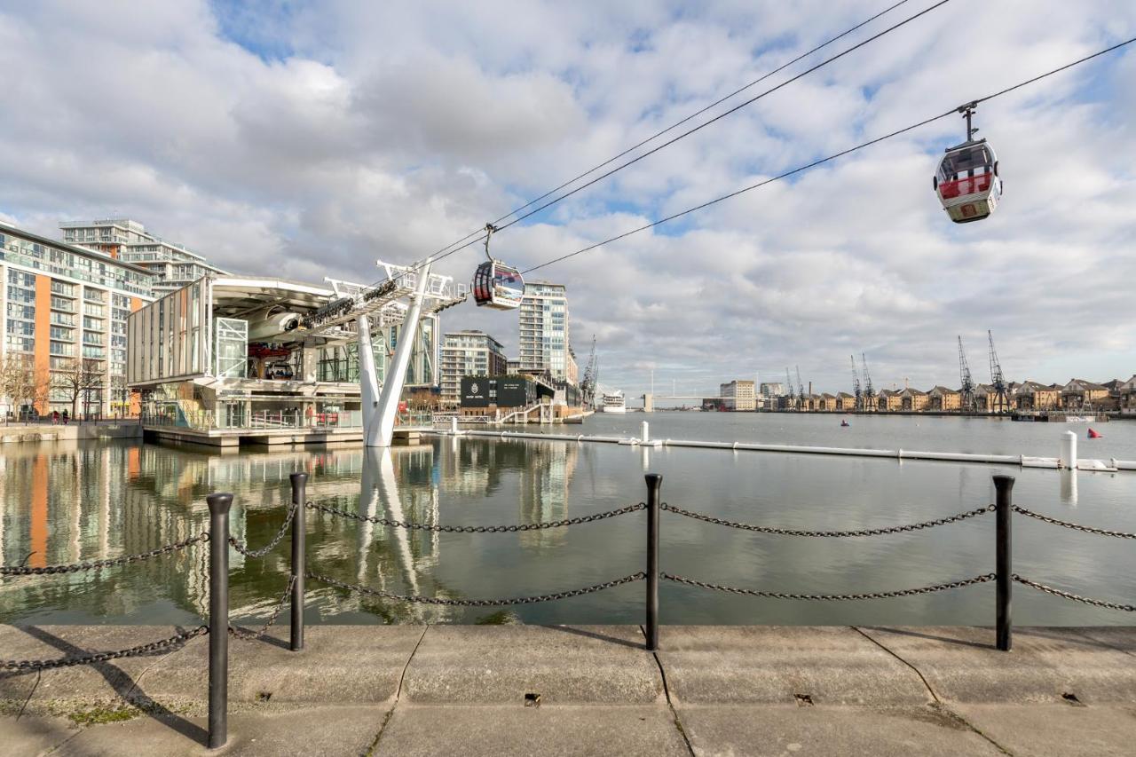 Royal Docks Penthouse London Exterior photo