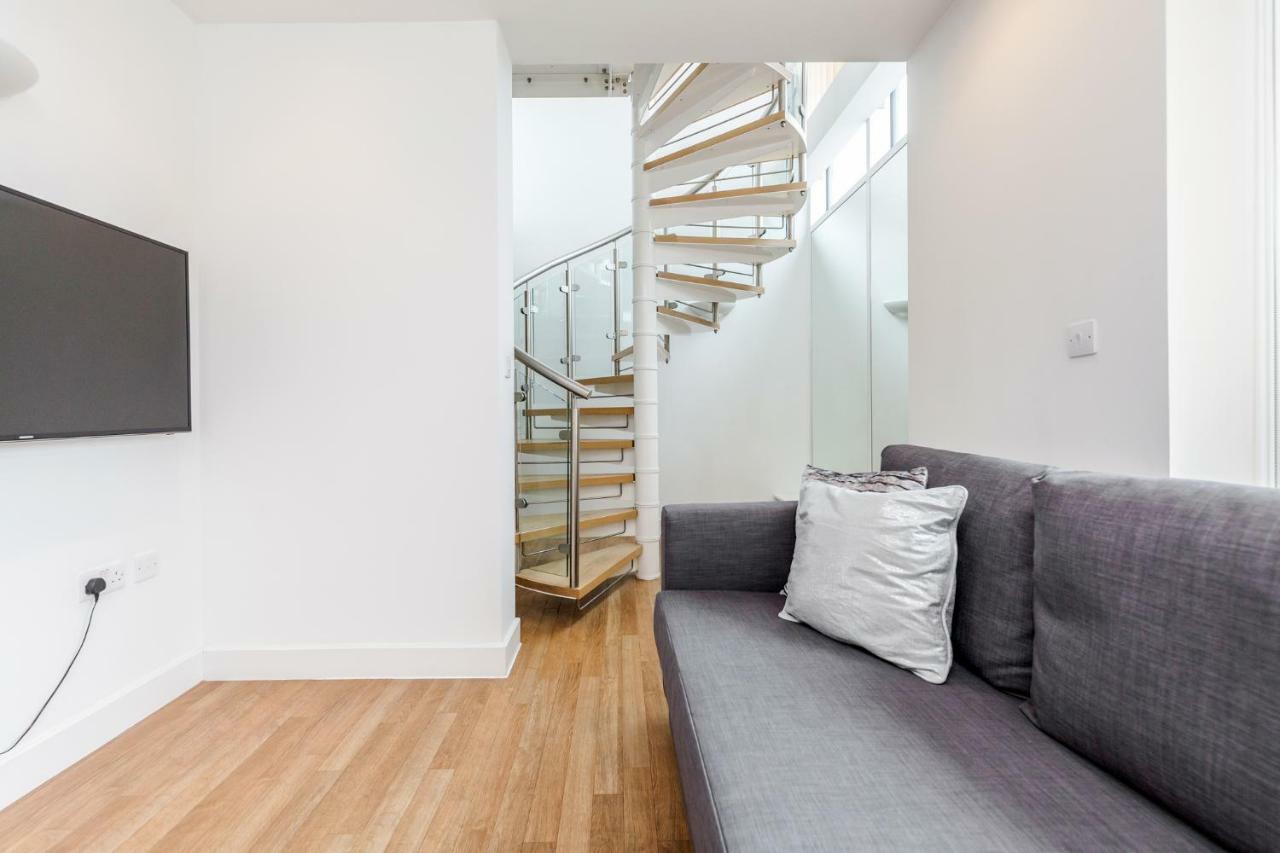Royal Docks Penthouse London Exterior photo